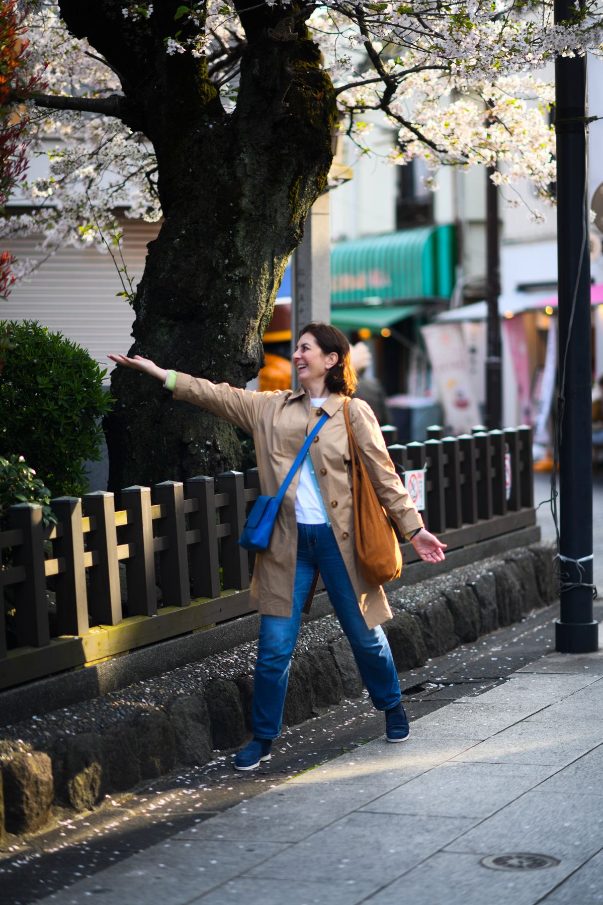 Walking tour through Tokyo